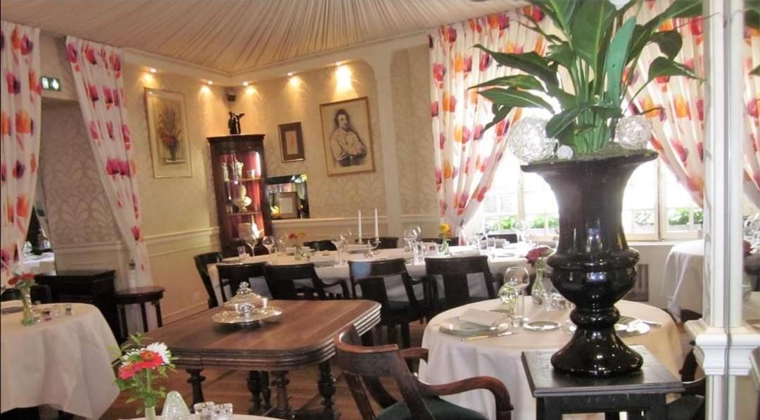 Hotel La Cognette A 25 Kilometres De Chateauroux Et 30 Kilometres De Bourges 伊苏丹 外观 照片