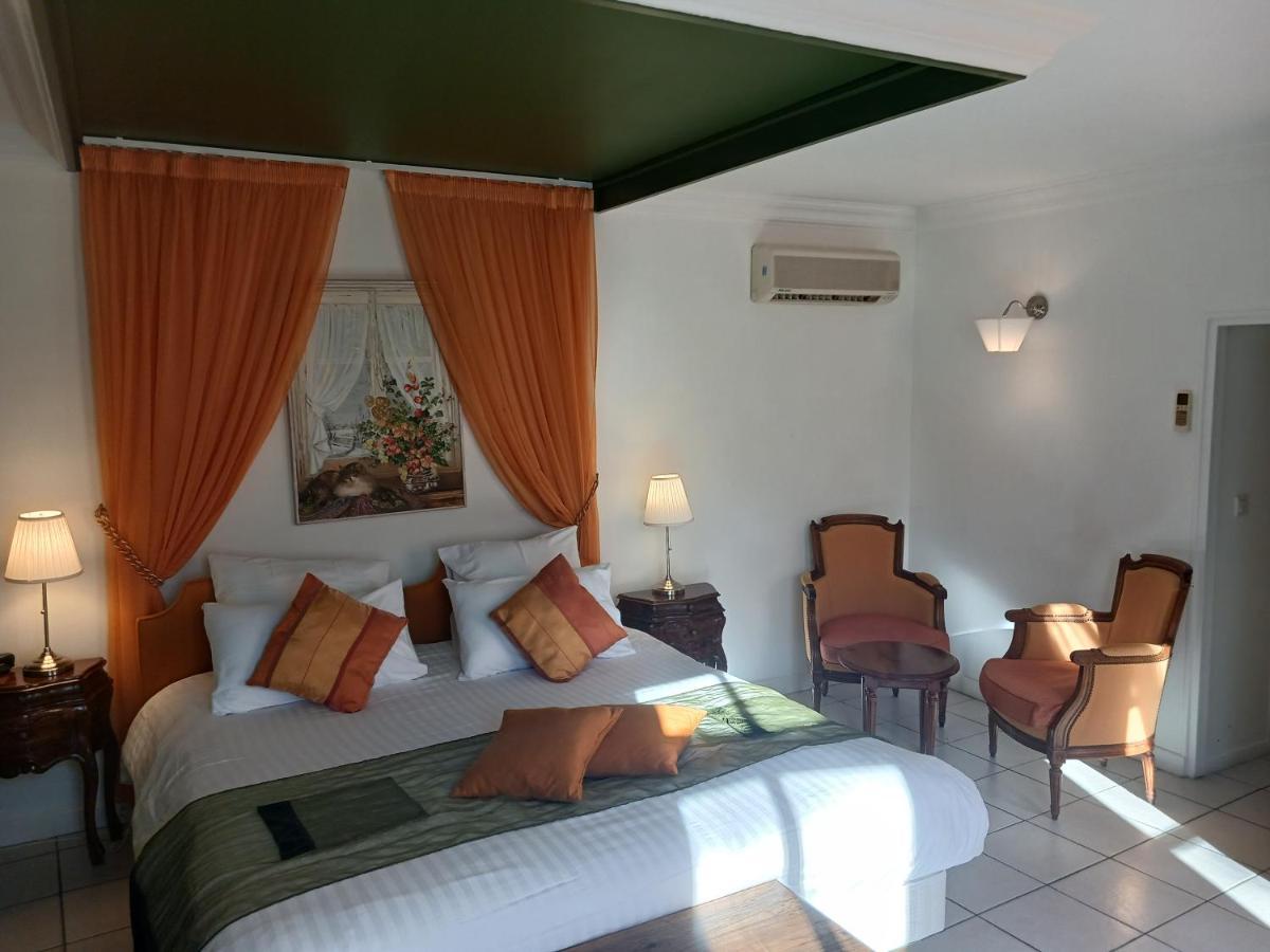 Hotel La Cognette A 25 Kilometres De Chateauroux Et 30 Kilometres De Bourges 伊苏丹 外观 照片