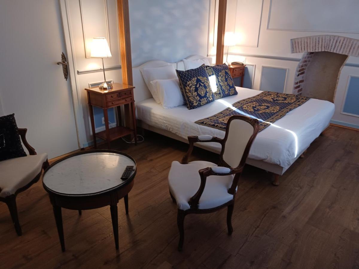 Hotel La Cognette A 25 Kilometres De Chateauroux Et 30 Kilometres De Bourges 伊苏丹 外观 照片