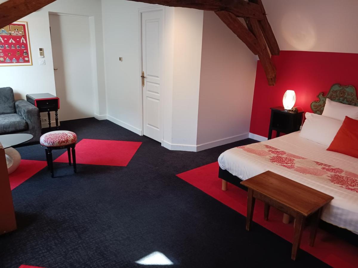 Hotel La Cognette A 25 Kilometres De Chateauroux Et 30 Kilometres De Bourges 伊苏丹 外观 照片