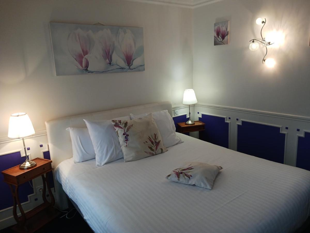 Hotel La Cognette A 25 Kilometres De Chateauroux Et 30 Kilometres De Bourges 伊苏丹 外观 照片