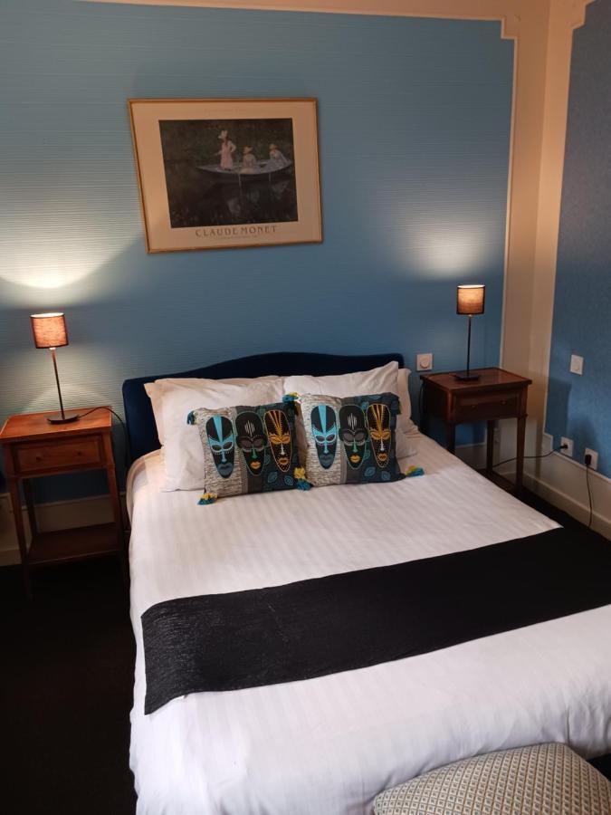 Hotel La Cognette A 25 Kilometres De Chateauroux Et 30 Kilometres De Bourges 伊苏丹 外观 照片